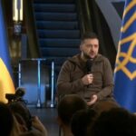 News zum Ukraine-Krieg | PK in Kiewer Metro: Selenskyj droht mit Verhandlungsabbruch