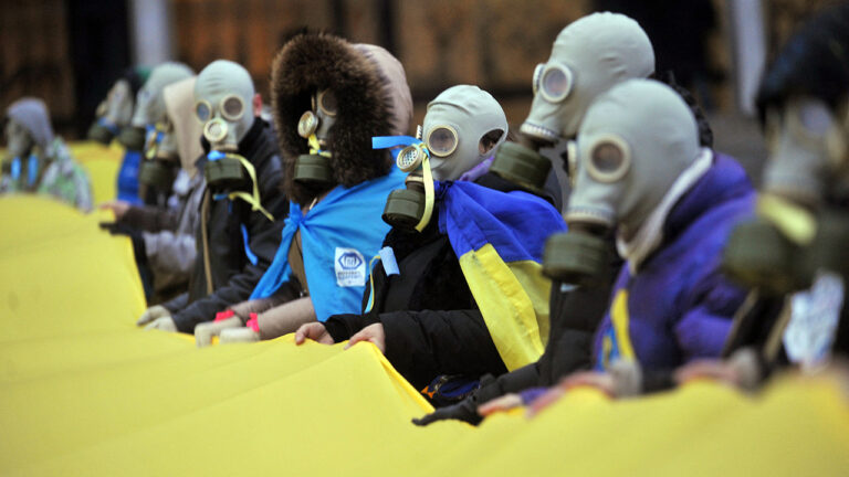 Japan to send masks, hazmat suits to Ukraine