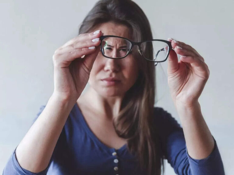 Two vitamin deficiencies that can lead to vision loss
