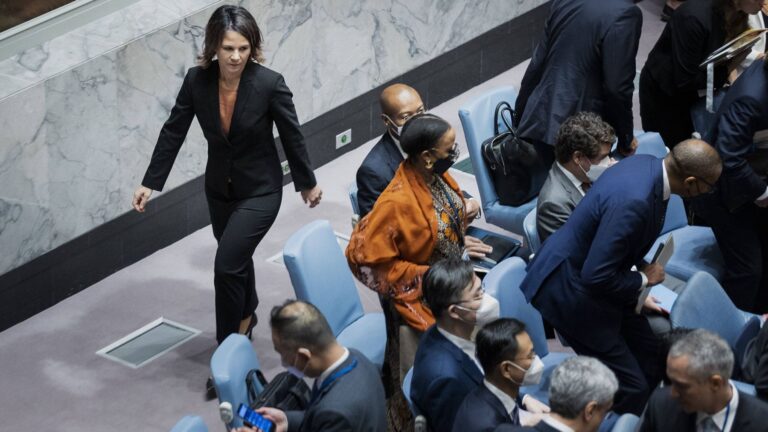 Erste Rede im UN-Sicherheitsrat: Wie Baerbock Lawrow konfrontiert