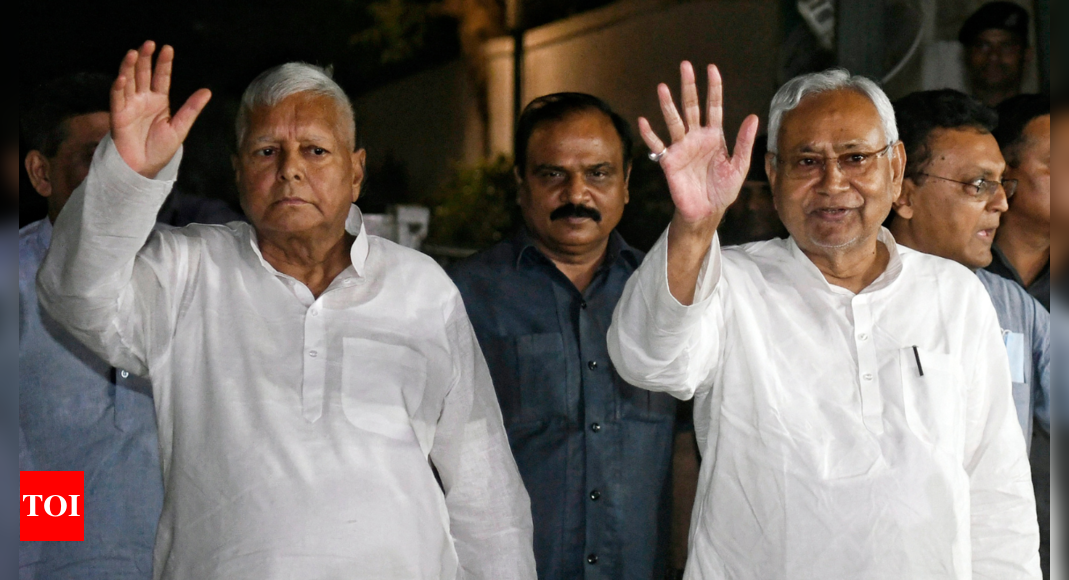 Lalu, Nitish meet Sonia, more talks post Congress poll | India News