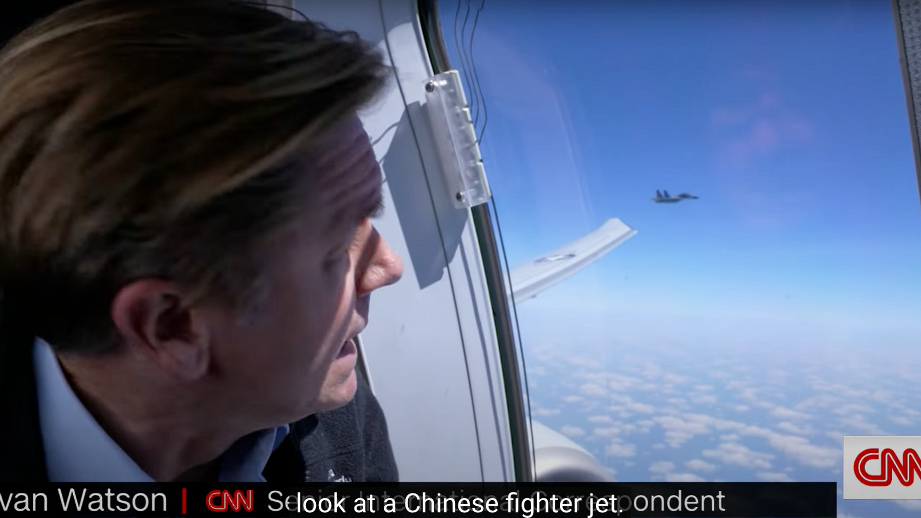 Reporter filmen China-Kampfjet nahe US-Flugzeug